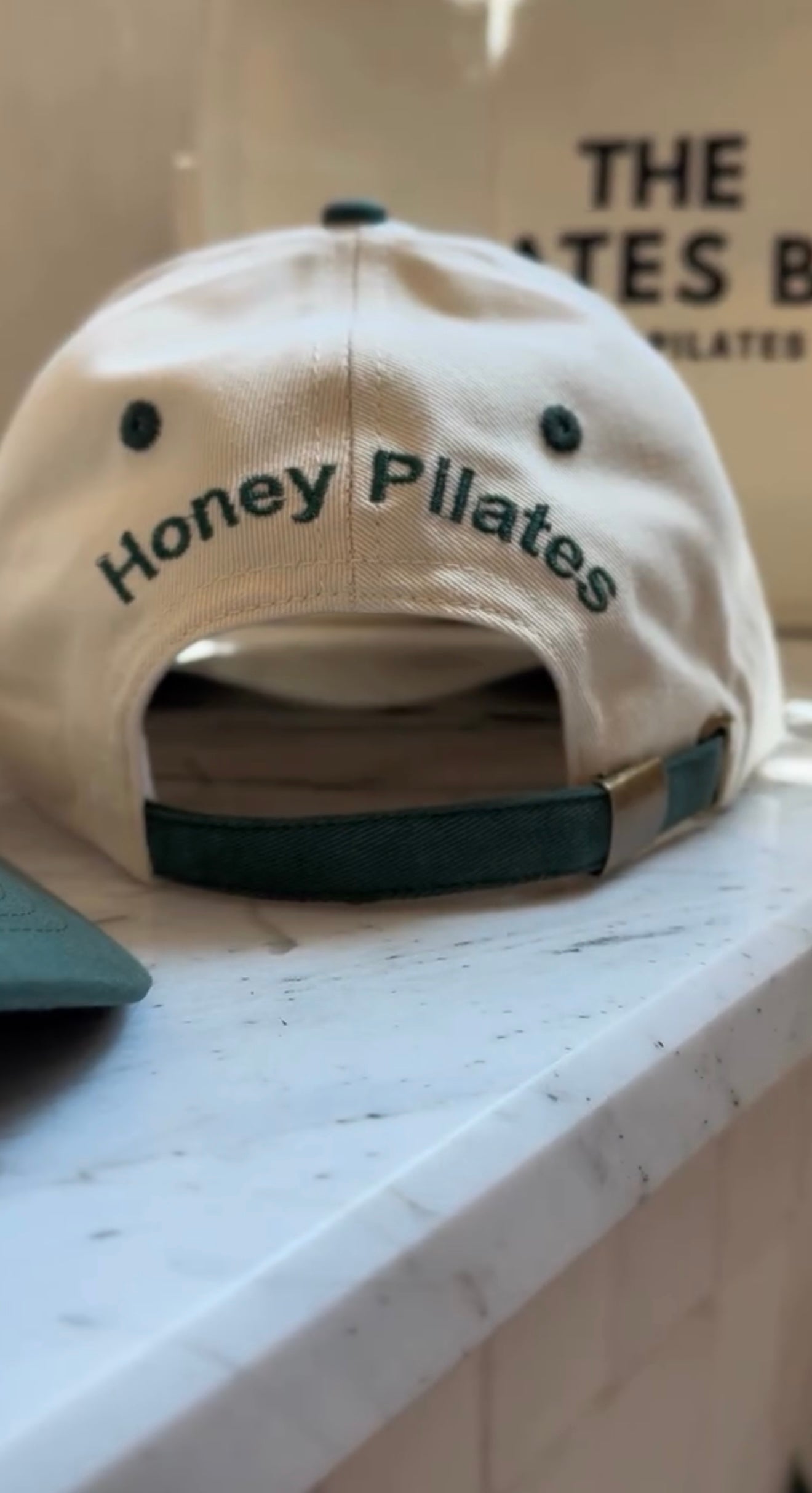 Honey Luxury Trucker